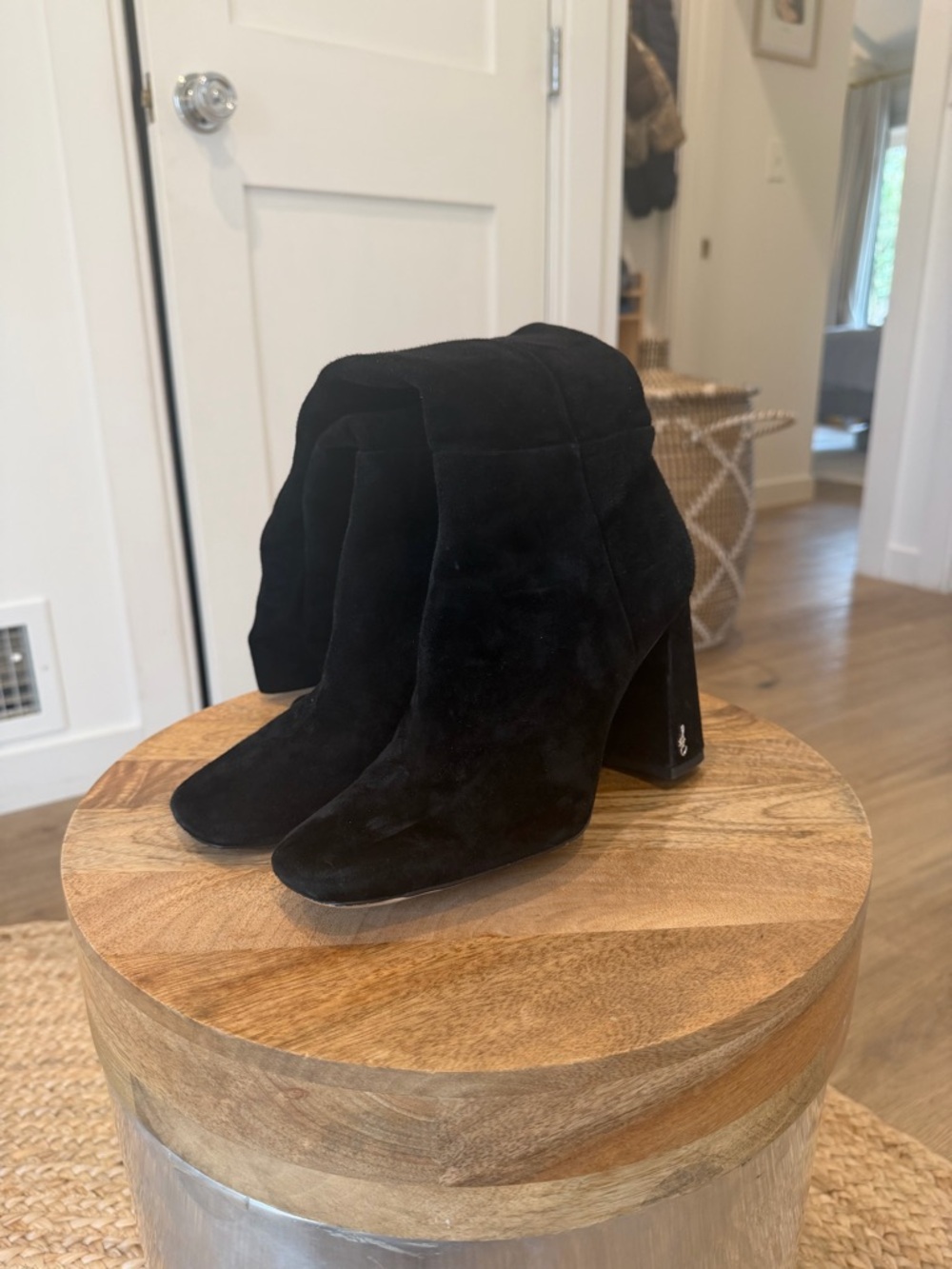 Black Suede Women’s Knee-high Boots
